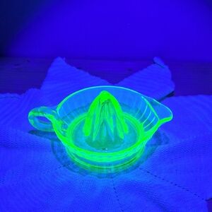 Vintage Glass Citrus Juicer